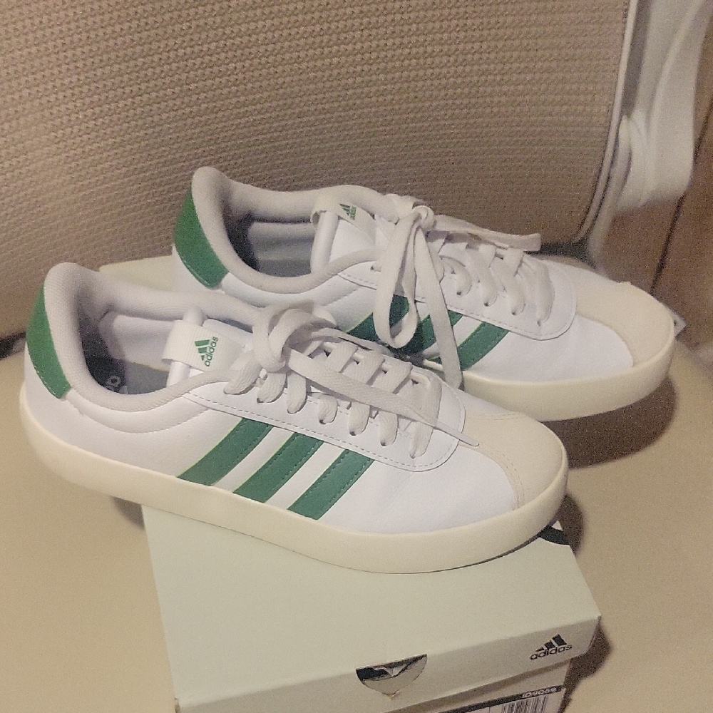 VL Court 3.0 Adidas Classic White and Green Shoes
